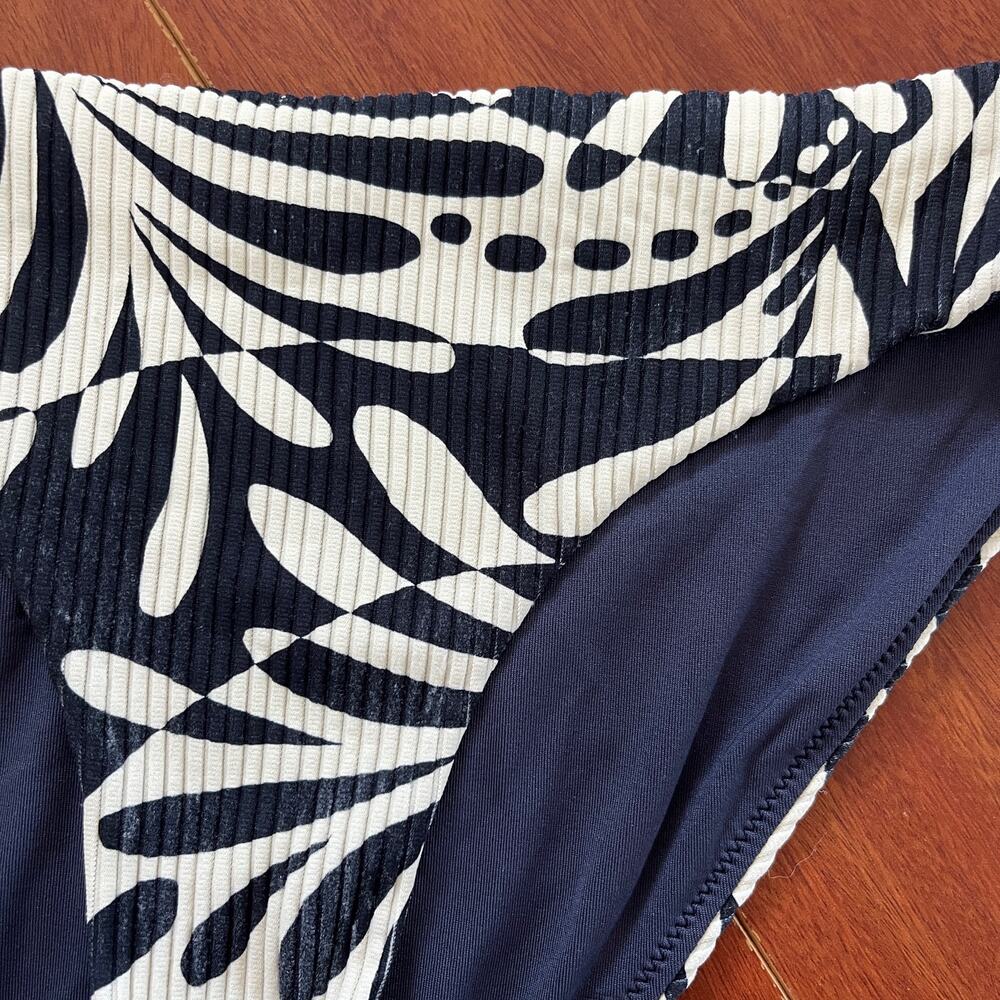 Rip Curl Afterglow Swirl Good Coverage Bikini Bot… - image 8